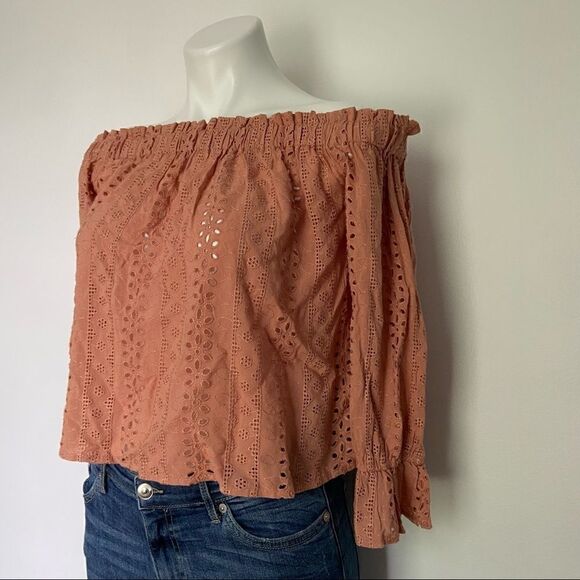 F21 Boho Embroidered Off Shoulder Top - Picture 2 of 7